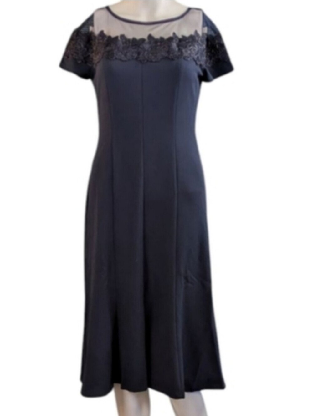 Maggie London Dress For Kitty Rescue!! - Picture 6 of 17